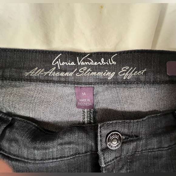 GLORIA VANDERBILT AMANDA ALL AROUND SLIMMING EFFECT BLACK JEANS. SIZE 14 - Picture 7 of 8